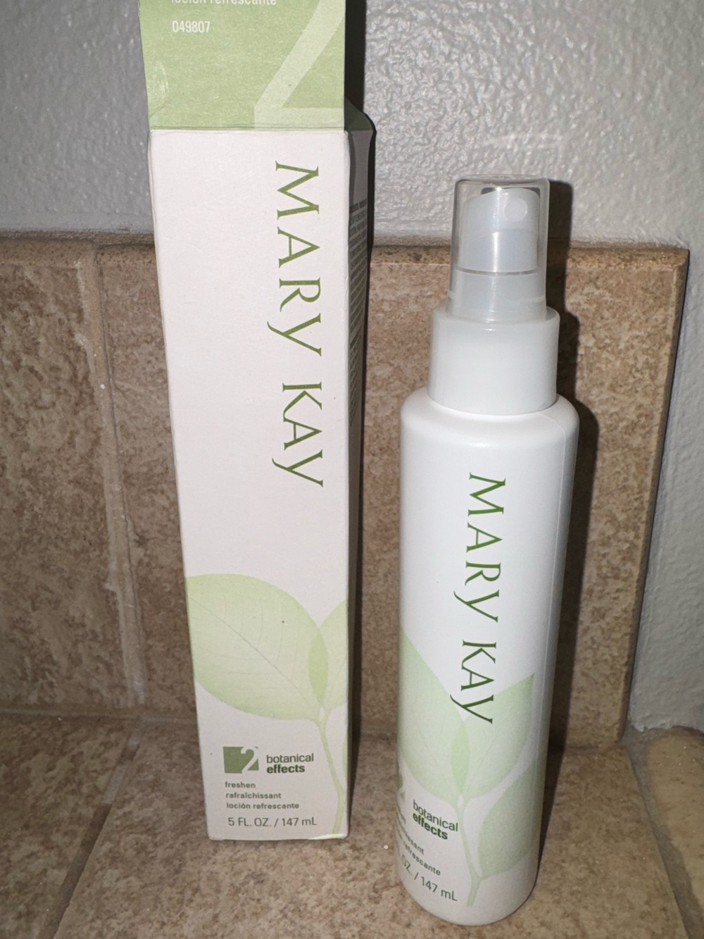 MARY KAY Botanical Effects Freshen Formula 2 Normal Sensitive Skin 5 Oz NEW